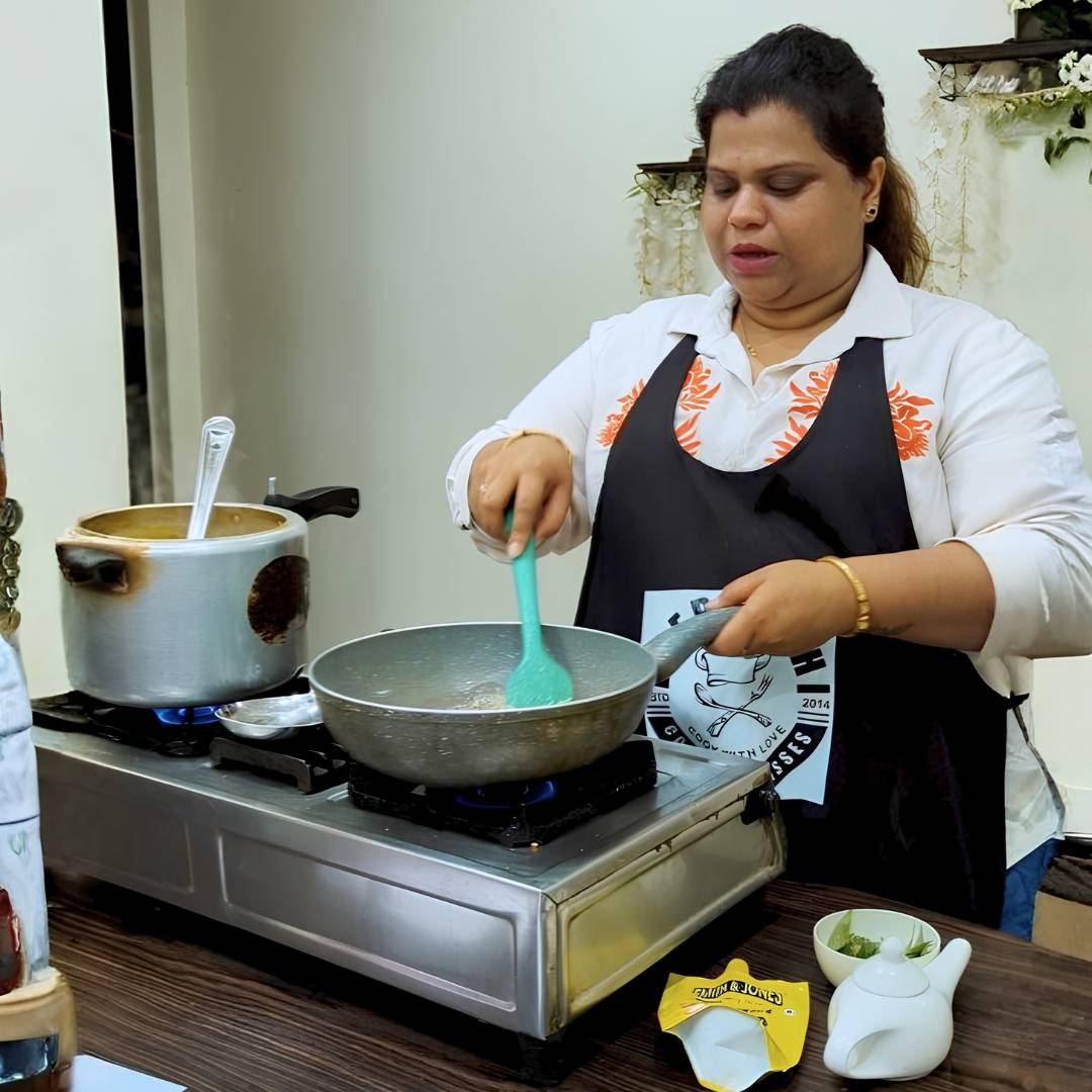 @DeepanshiCookery Instagram post — cooking and baking class highlight 5
